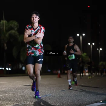 Runner Photo 5736735