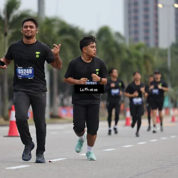 Runner Photo 5736745