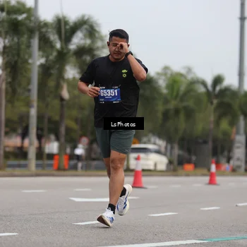 Runner Photo 5736823