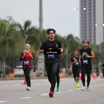 Runner Photo 5736858