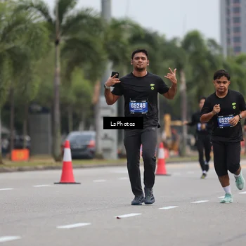 Runner Photo 5736894