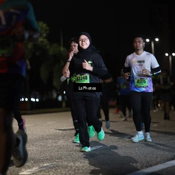 Runner Photo 5737003