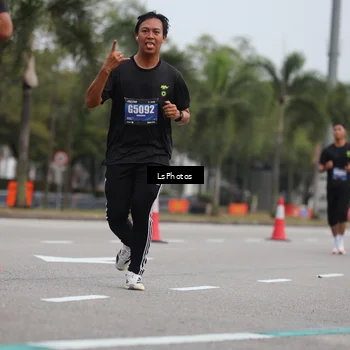 Runner Photo 5737024