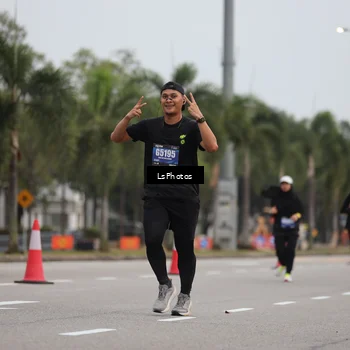 Runner Photo 5737053