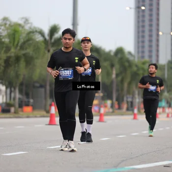 Runner Photo 5737055