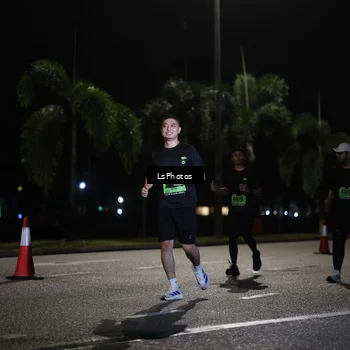 Runner Photo 5737057