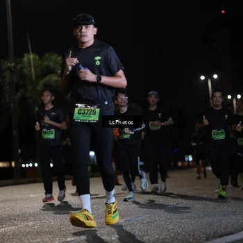 Runner Photo 5737077