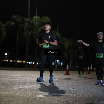 Runner Photo 5737079