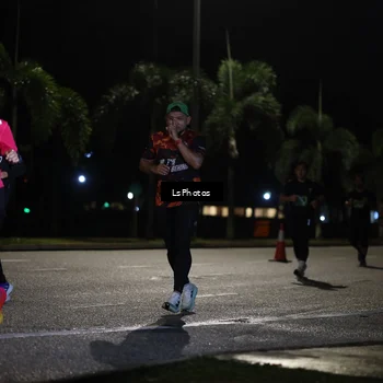 Runner Photo 5737090