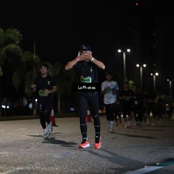 Runner Photo 5737110
