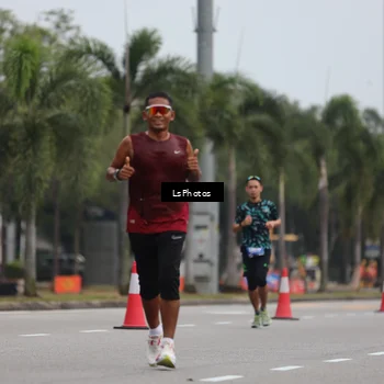 Runner Photo 5737113