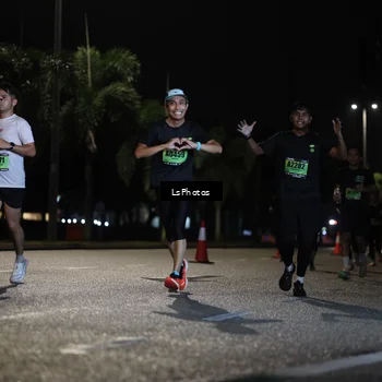 Runner Photo 5737130