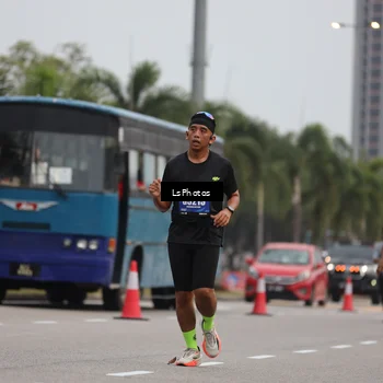 Runner Photo 5737151