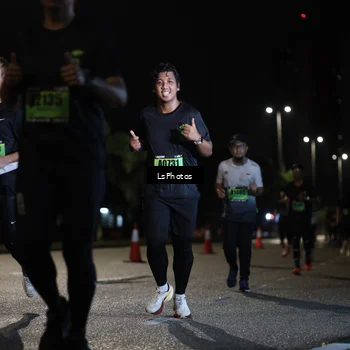 Runner Photo 5737152