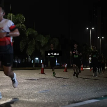 Runner Photo 5737170