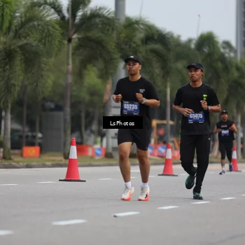 Runner Photo 5737181