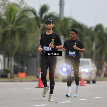 Runner Photo 5737253