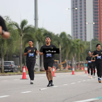 Runner Photo 5737294