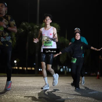 Runner Photo 5737387