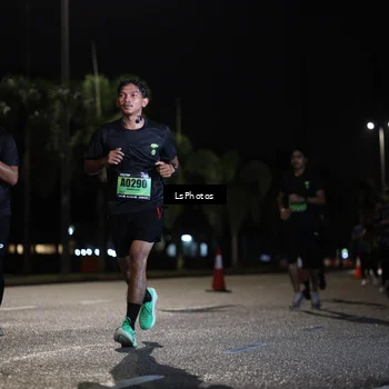 Runner Photo 5737436