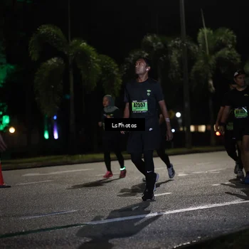 Runner Photo 5737447