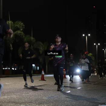 Runner Photo 5737460