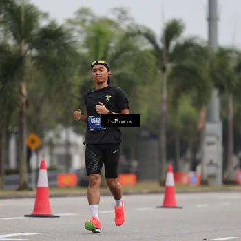 Runner Photo 5737615