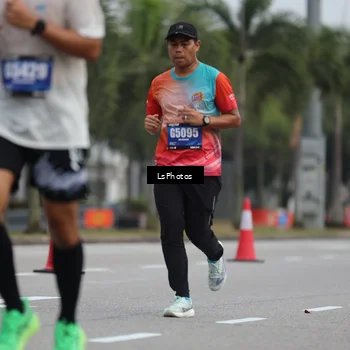 Runner Photo 5737735