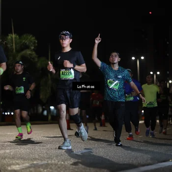Runner Photo 5737844