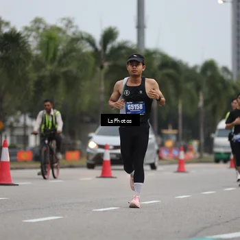 Runner Photo 5738043