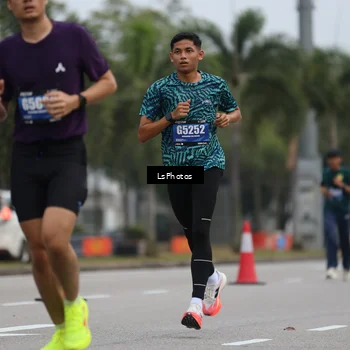 Runner Photo 5738117