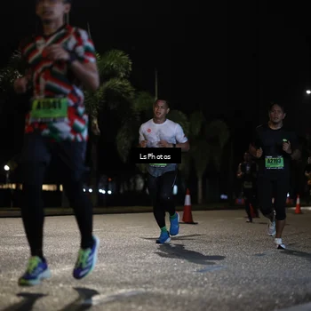 Runner Photo 5738134