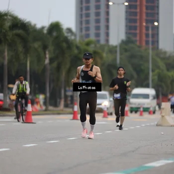 Runner Photo 5738433