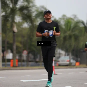Runner Photo 5739057