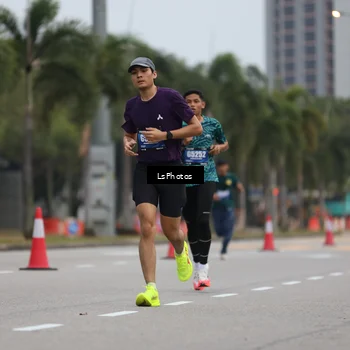 Runner Photo 5739111