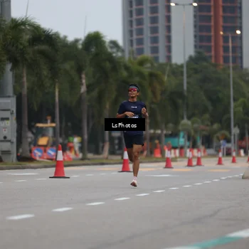 Runner Photo 5739250