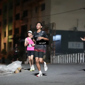 Runner Photo 5740416