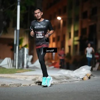 Runner Photo 5740504