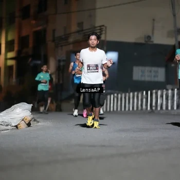 Runner Photo 5740789