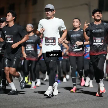Runner Photo 5741033