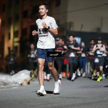 Runner Photo 5741073