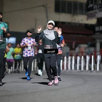 Runner Photo 5741106