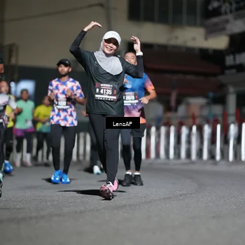 Runner Photo 5741108