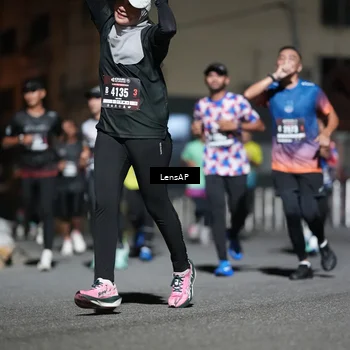Runner Photo 5741113