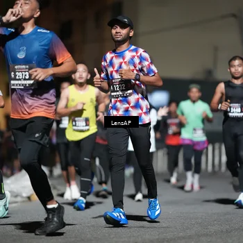 Runner Photo 5741115
