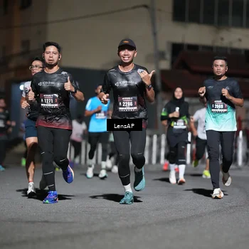 Runner Photo 5741158