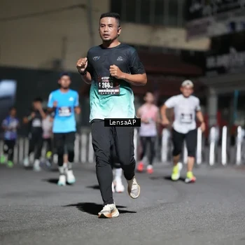 Runner Photo 5741163