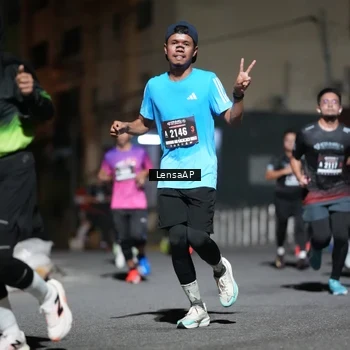 Runner Photo 5741173