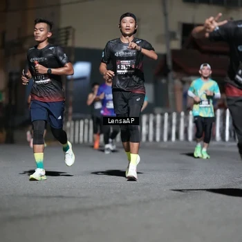 Runner Photo 5741210