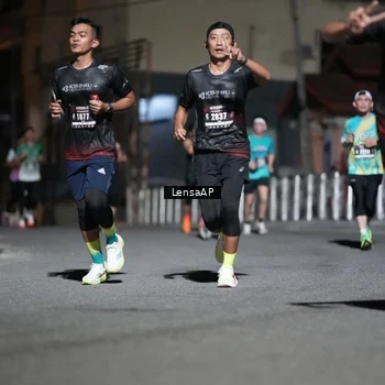 Runner Photo 5741213
